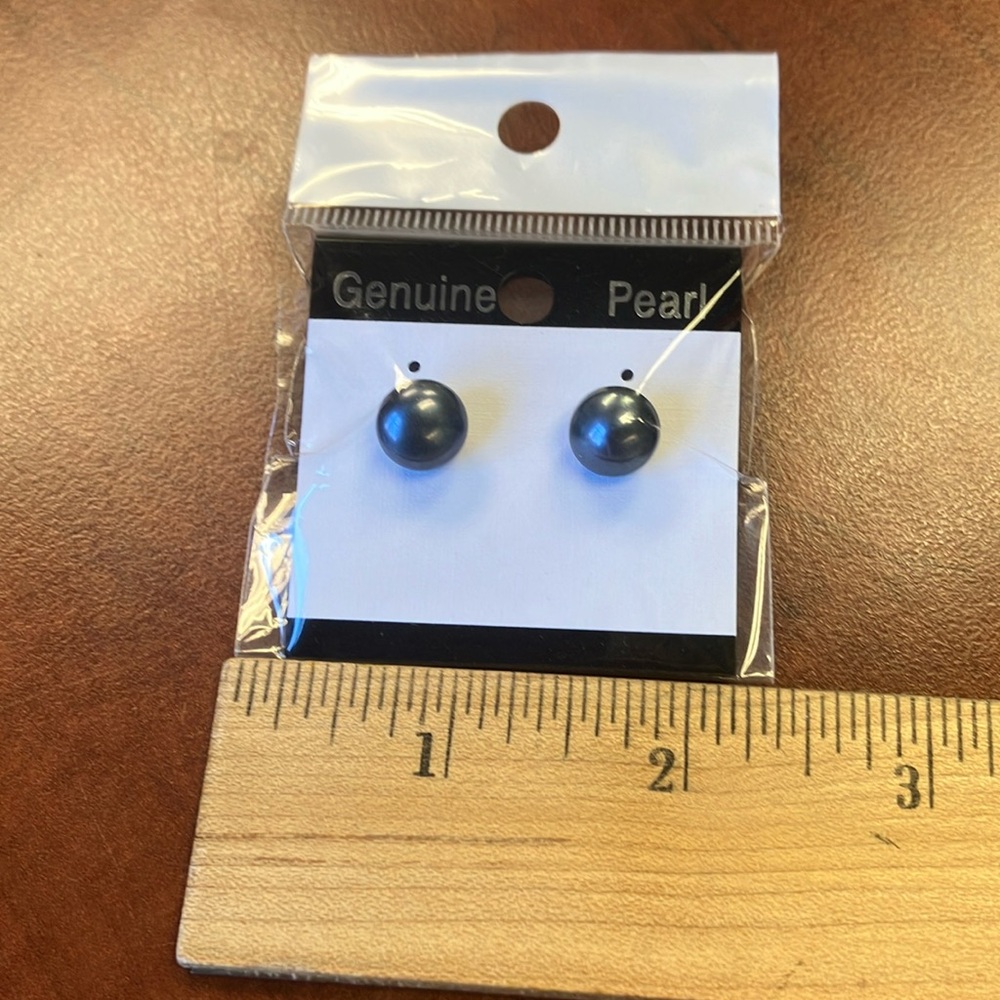 Genuine Black Pearl Earrings Studs